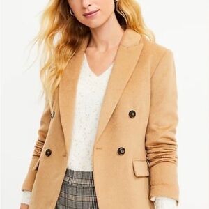 Loft like new Women's petite  Tan Double-Breasted Blazer